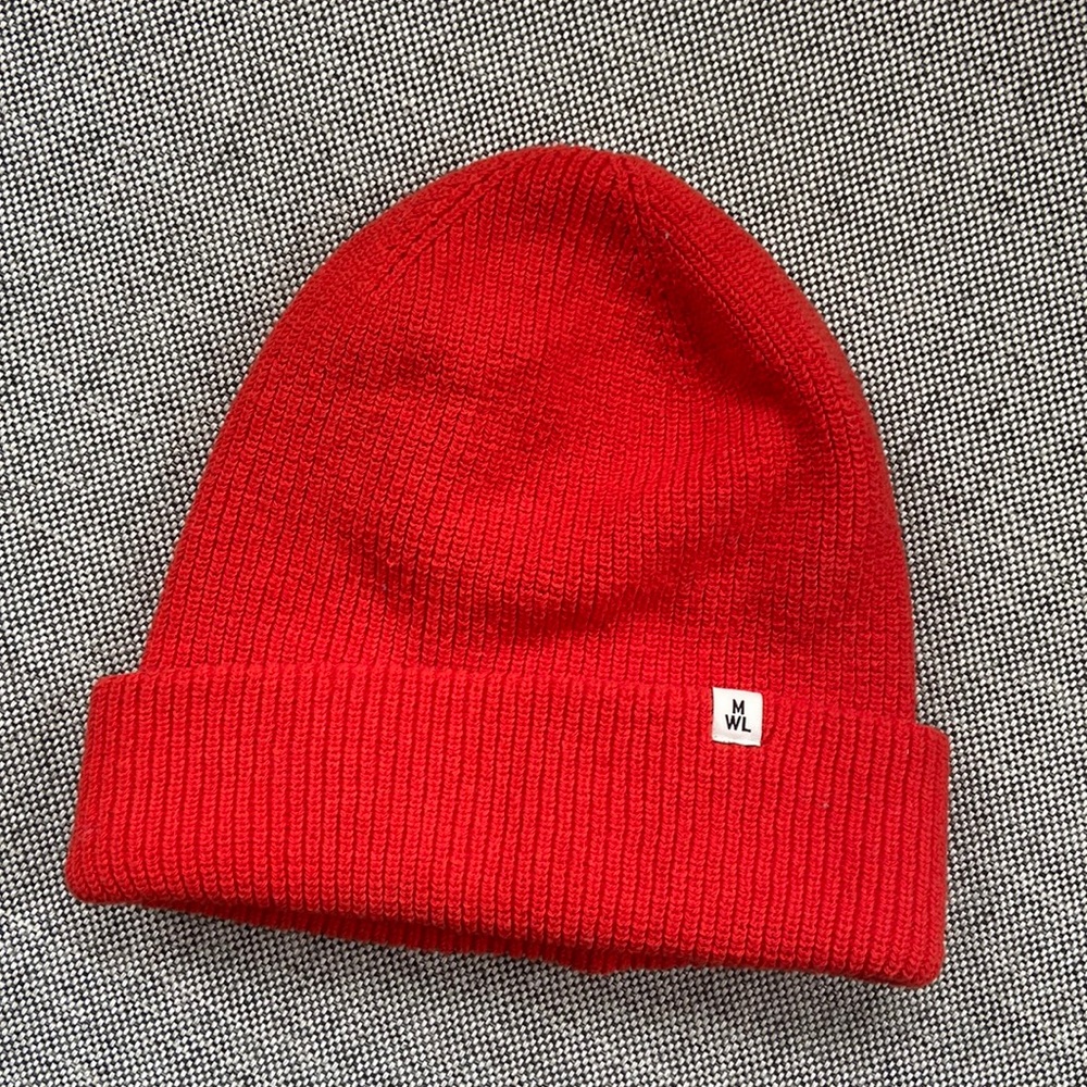 Recycled cotton beanie in ripe persimmon